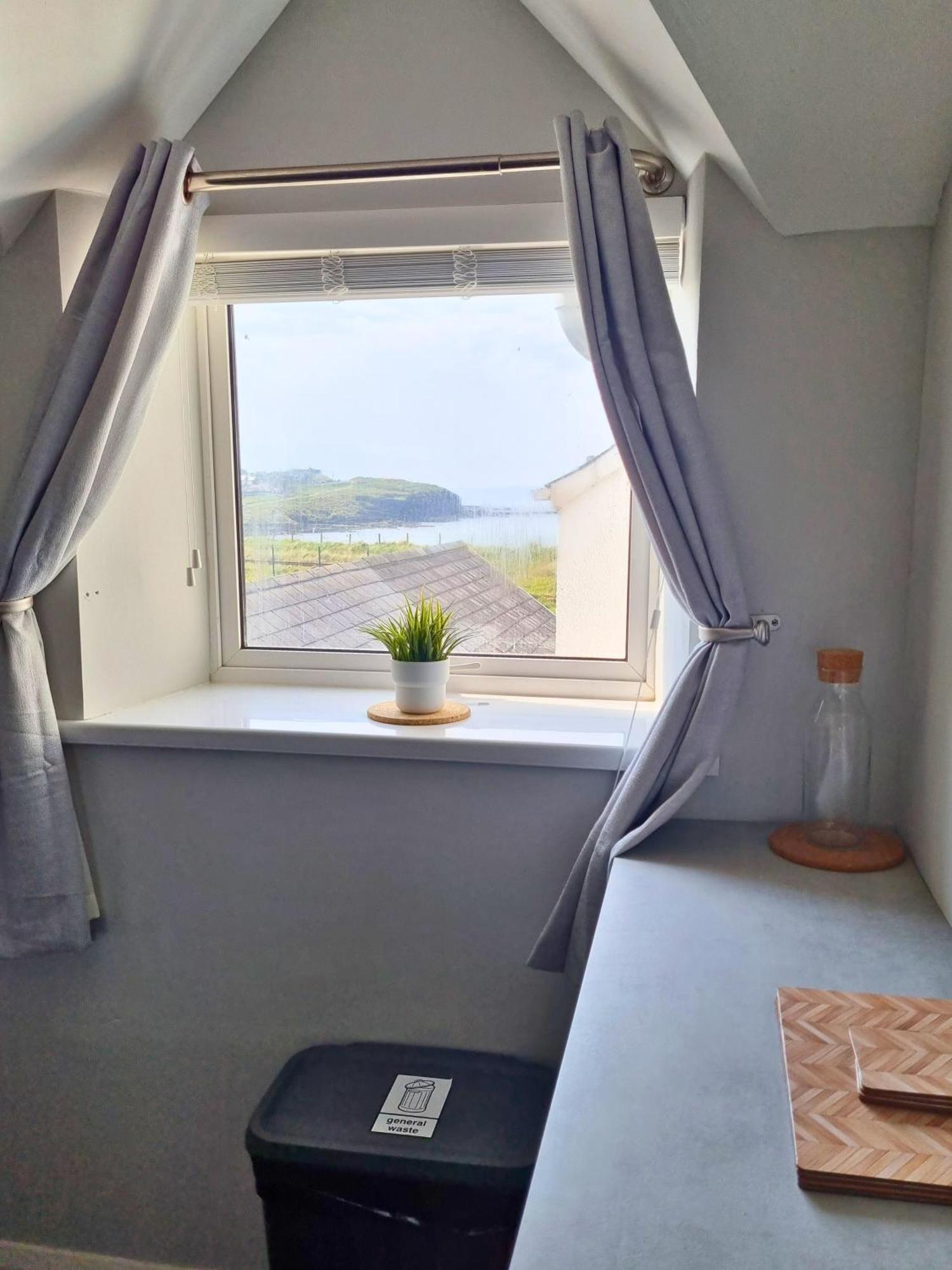 5 Dunluce Park - By The Sea