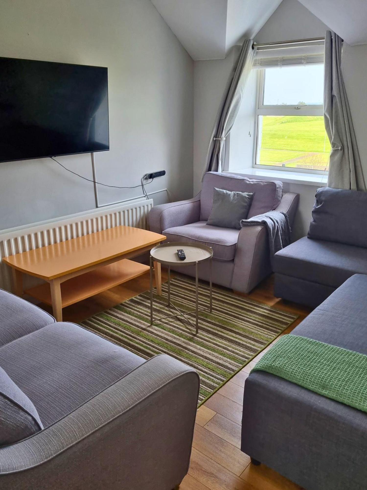 Apartment 5 Dunluce Park - By The Sea *