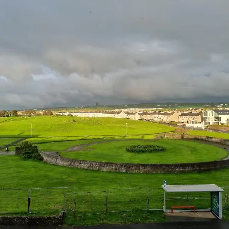 5 Dunluce Park - Portrush By The Sea Apartment Exterior photo