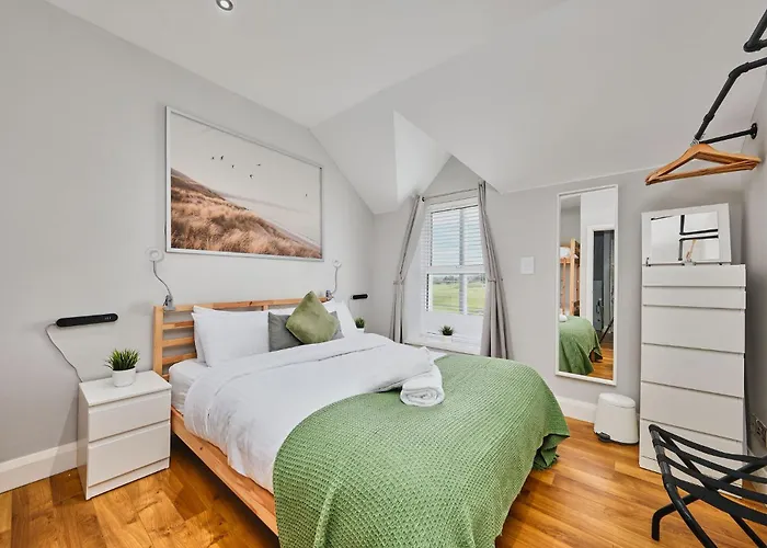 5 Dunluce Park - Portrush By The Sea