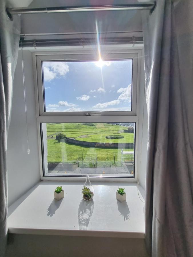 Apartment 5 Dunluce Park - By The Sea *