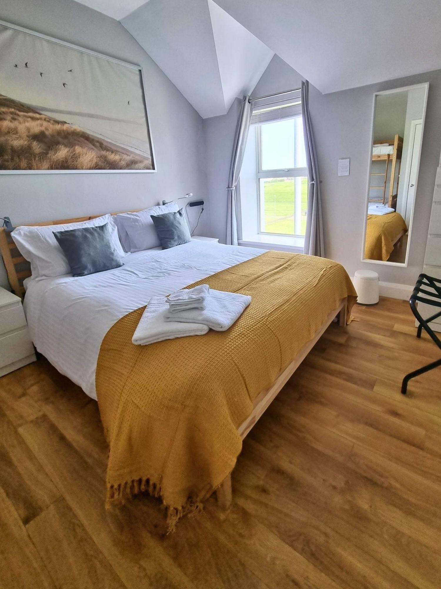 5 Dunluce Park - By The Sea * Portrush