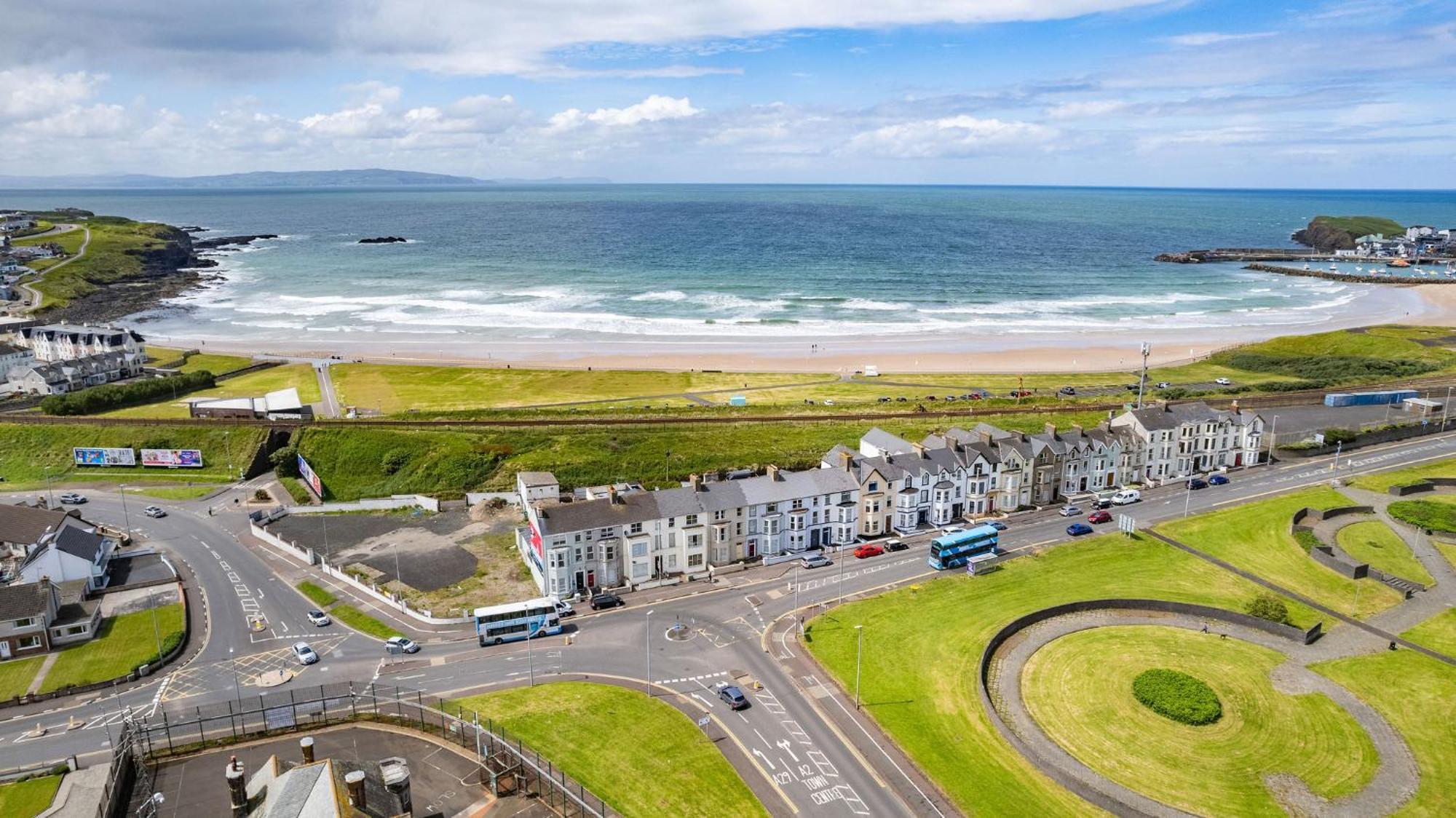 Apartment 5 Dunluce Park - By The Sea Portrush