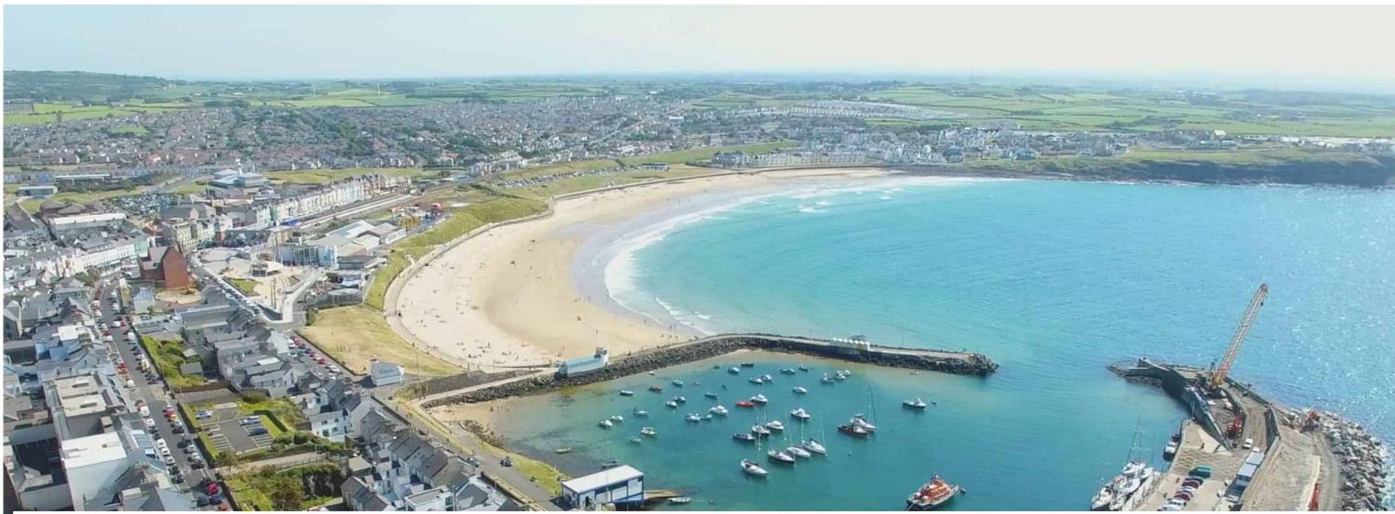 Apartment 5 Dunluce Park - By The Sea